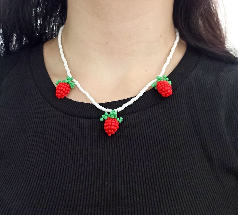 Naszyjnik z koralików, maliny, truskawki, owoce, Handmade