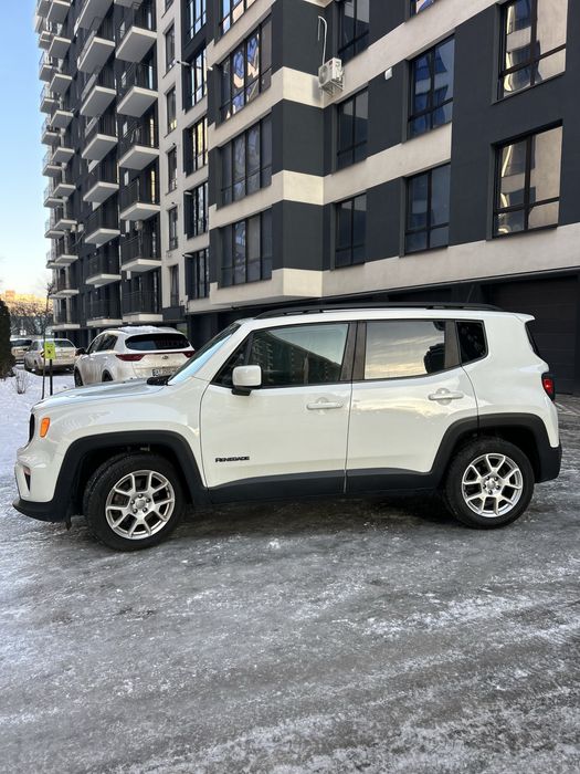 Jeep Renegade 2018 • Автомат • 2.4 Бензин • Свіже авто