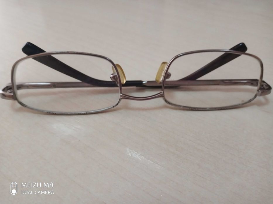 Очки детские ,- 1.5 -1.75, отличное состояние!