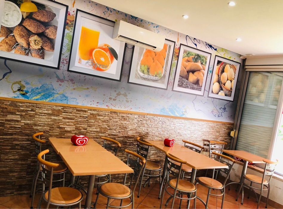 Café Snack Bar com extracao de fumos.