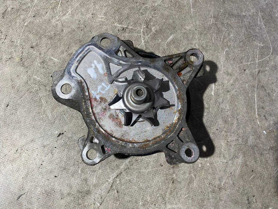 Водяна помпа насос охолодження Toyota Avensis T27 1.8 бензин 1610039466