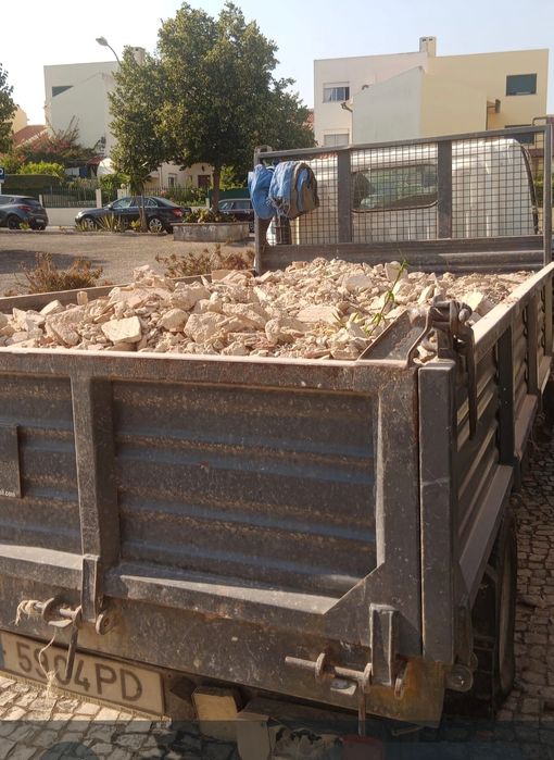 BARREIRO MOITA carrinhas e contentores para recolha de entulho e lixo