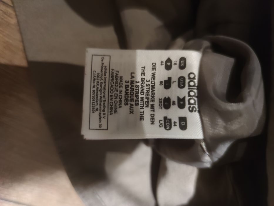 Damska kurtka Adidas r. L