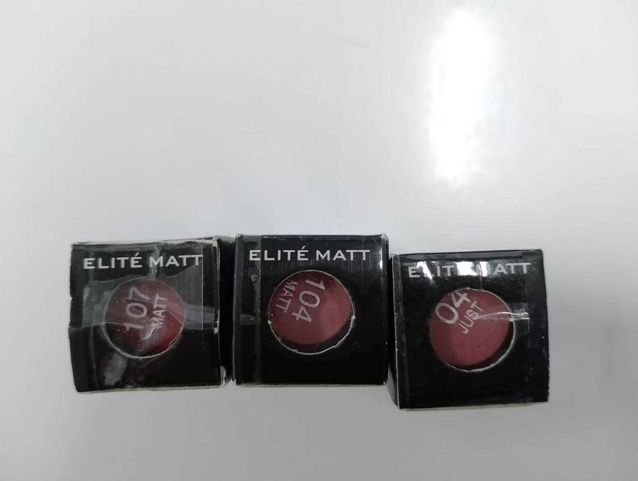 Szminka matowa do ust red  Vipera tylko 107 mocny czerwony kolor  4 g