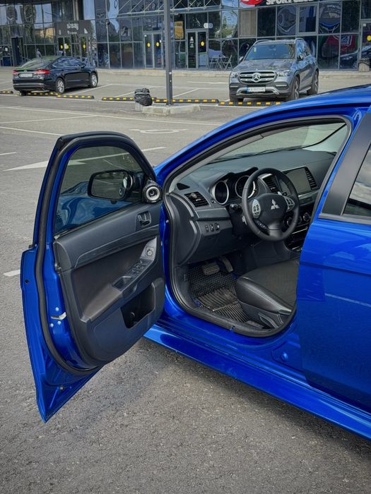 Mitsubishi Lancer X 10 2.0 CVT