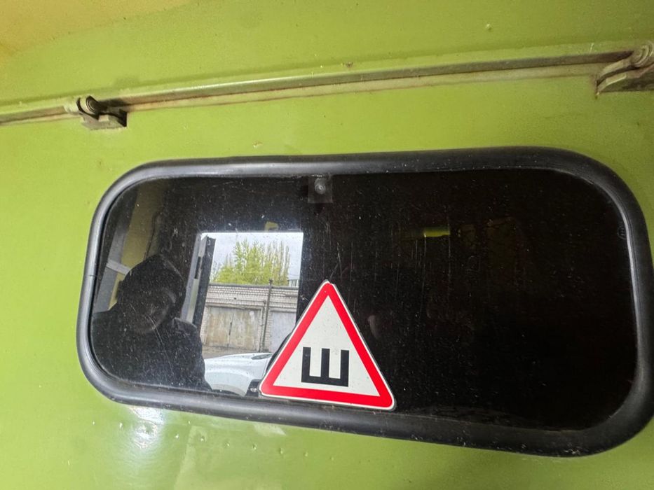 Автомобіль УА3-469б
