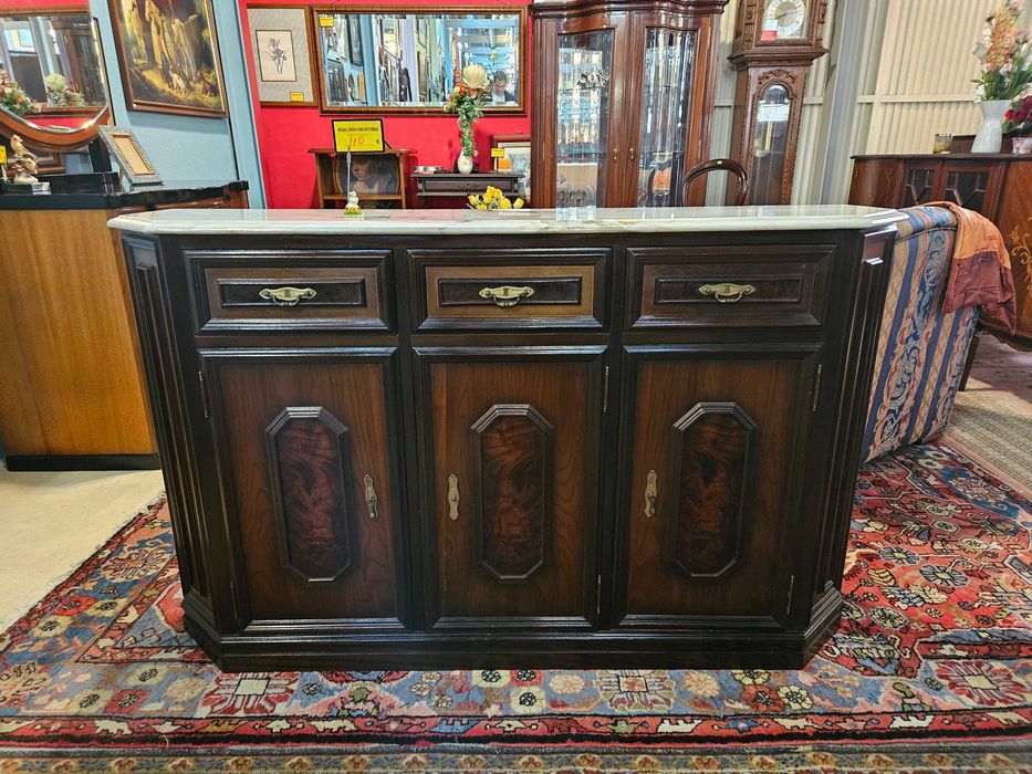 Consola em madeira com tampo em pedra - Muito bom