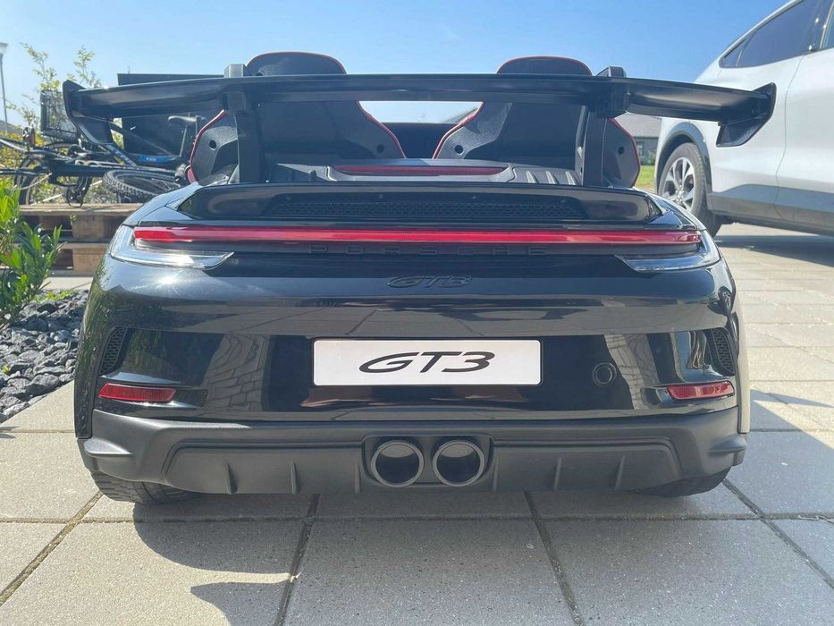 Дитячий електромобіль Porsche 911 GT3 640W: двомісний, швидкість 12км