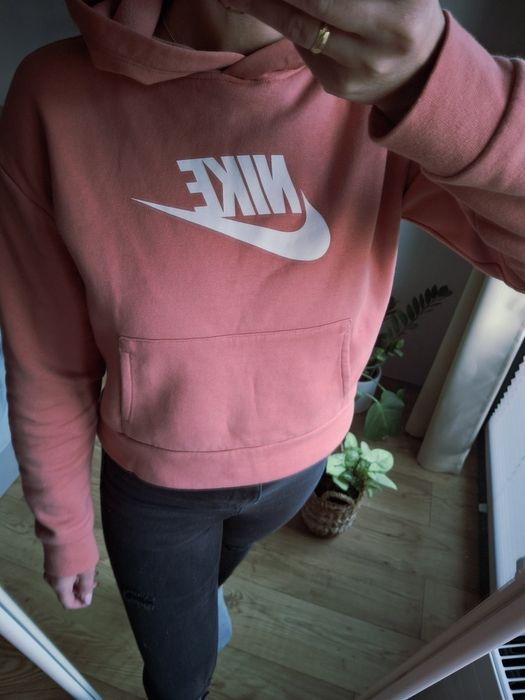 Rozmiar M, Nike damska koralowa bluza z kapturem, kangurka