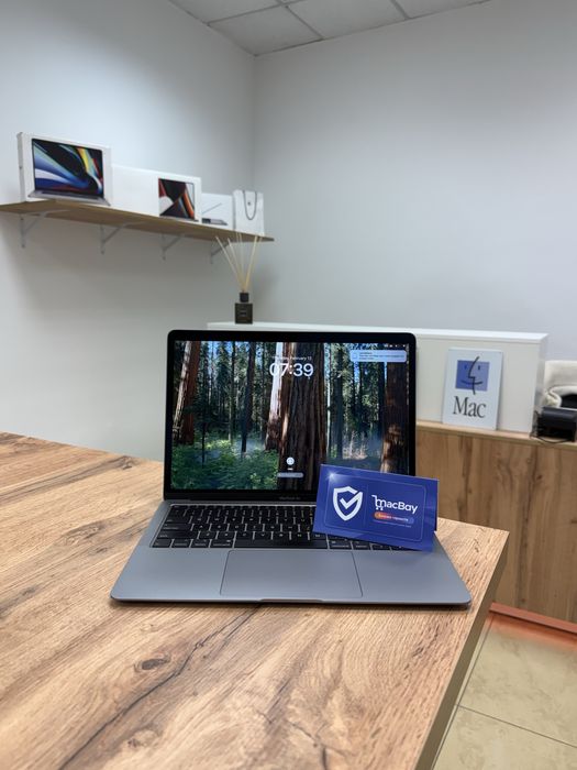 13” MacBook Air 2020 — Space Gray — i3/8GB/128GB — Нова Батарея — 100%