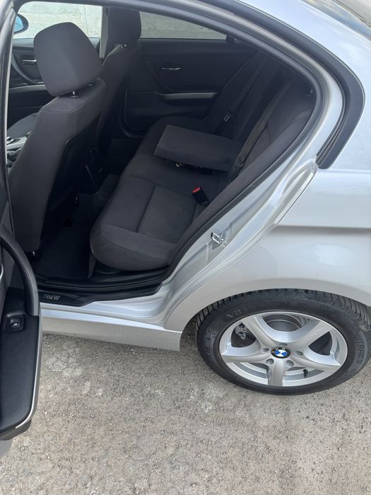 Продам БМВ с автоматической коробкой передач!