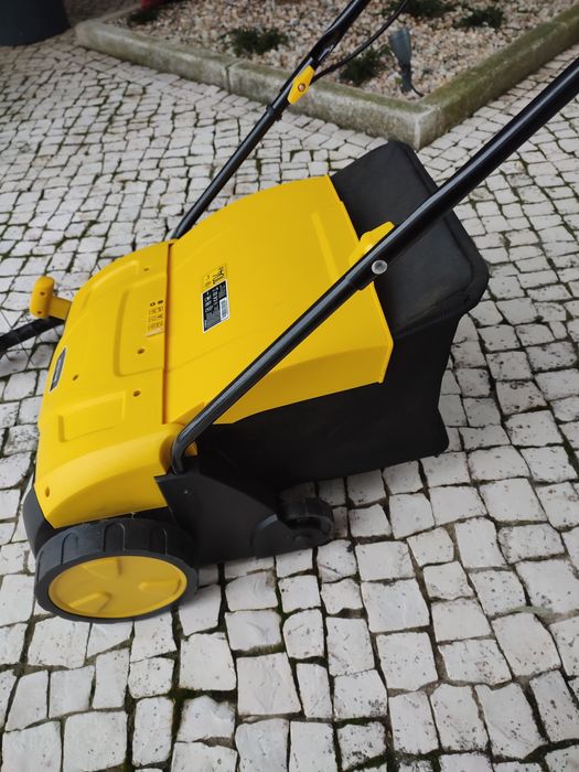 Escarificador elétrico e ancinho