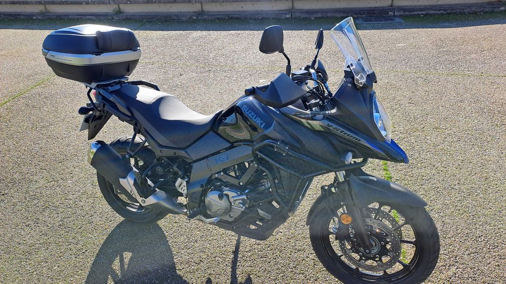 Suzuki Vstrom 650 ano 2024 (apenas 10.150 kms)