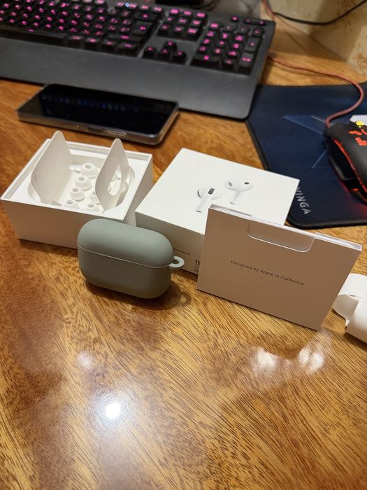 Наушники Apple AirPods Pro 3