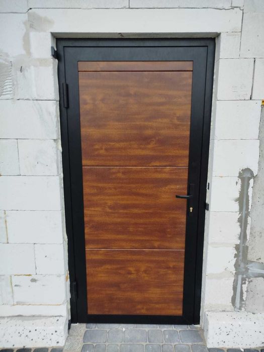 PRODUCENT brama segmentowa garażowa przemysłowa bramy garażowe MIELEC