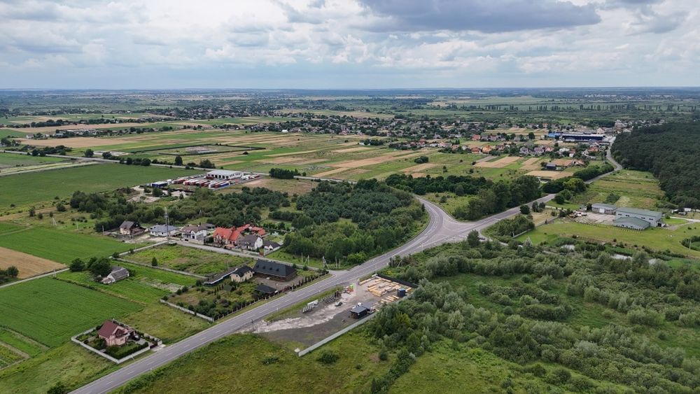 Оренда комерційна земельна діл 18 сот + маф .