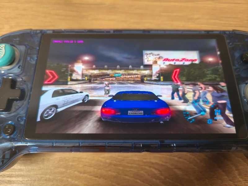 Konsola przenośna Anbernic RG556