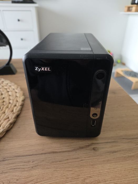 NAS Zyxel Nas326