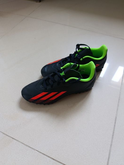 Super buty do piłki, korki szutrowe Adidas rozm.38