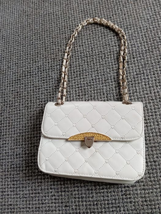 biała torebka typu crossbody marki Gallantry