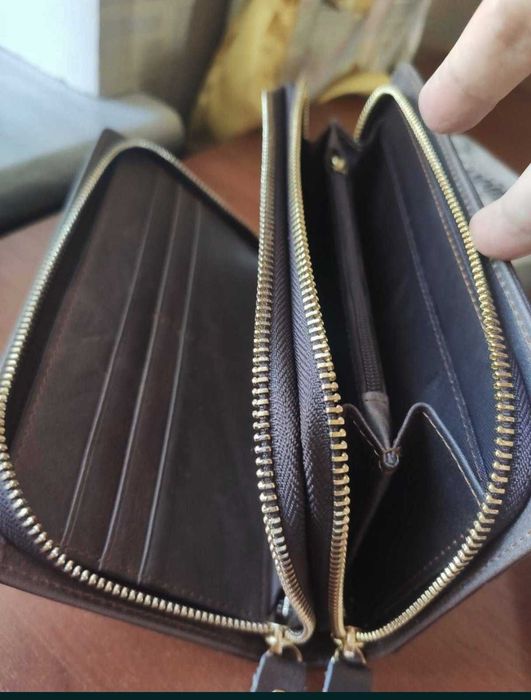 Кожаная мужская Барсетка. .Цвет- Dark Coffee и Черный