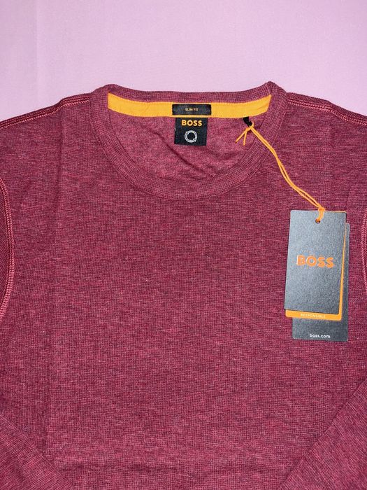 Wyprzedaż lekki swetr męski Hugo Boss.