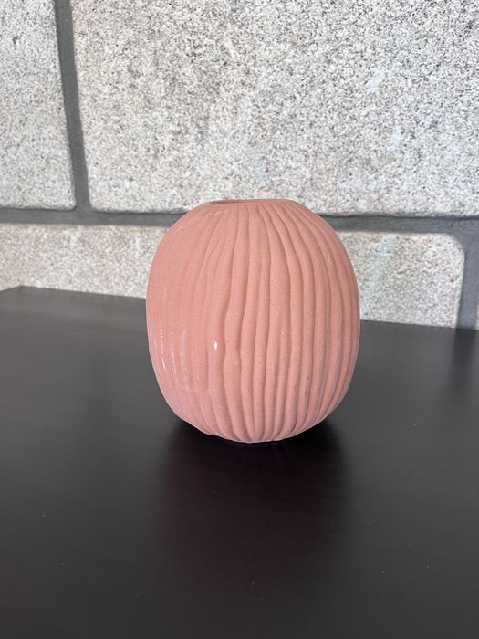 Vaso decorativo em cerâmica