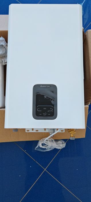 Esquentador solar Ariston novo