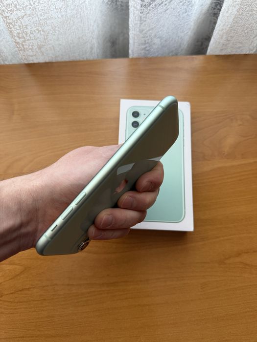 IPhone 11 на 128 гб