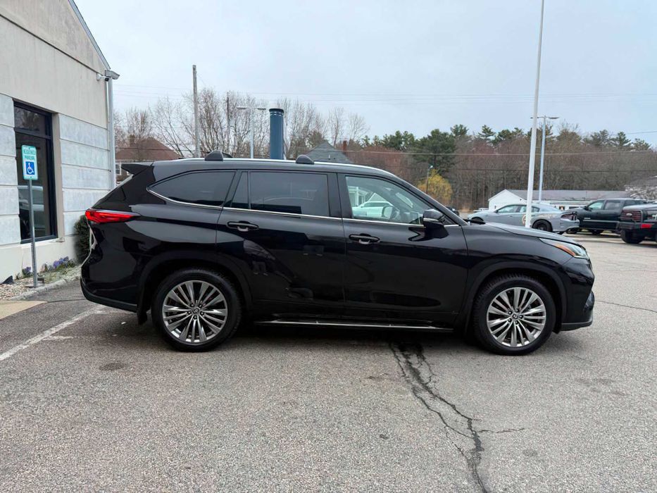 Toyota Highlander Platinum      2022