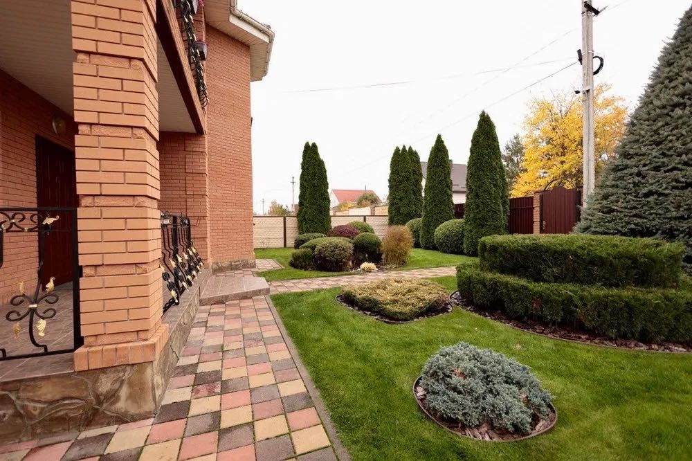 Будинок 200м2| 12 соток смт. Бабинці| Бассейн, спорт.майданчик. Без %