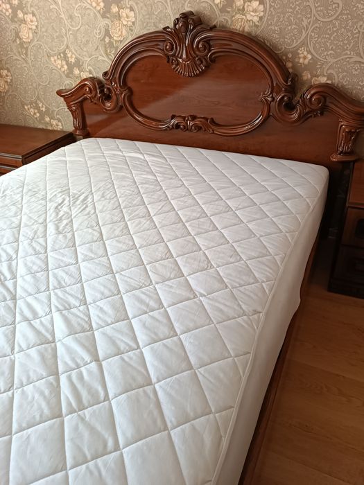 Кровать с ламелями и матрасом