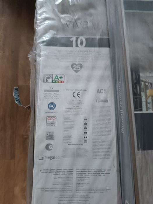 Продам 22 пачки ламината