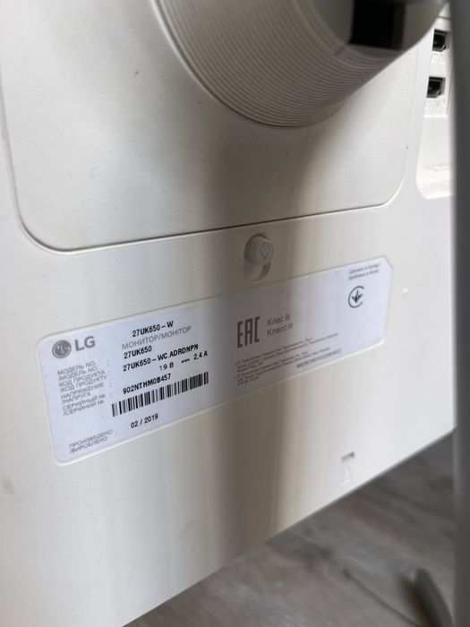 Монітори LG 27uk650 w