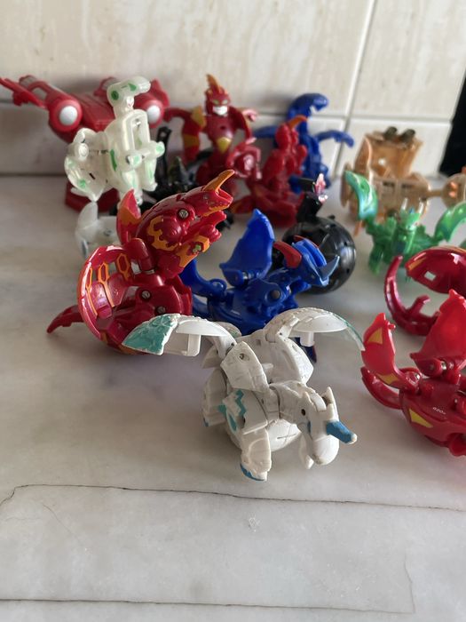 coleção de 16 Bakugans New Vestroia Gundalin Invadors