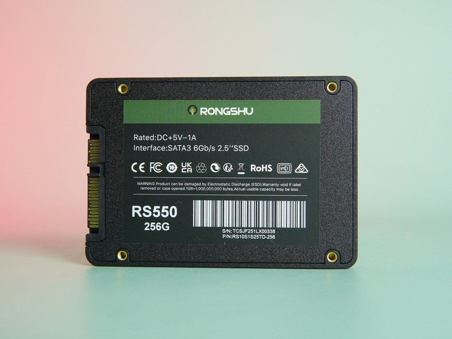 Сверхбыстрый твердотельный накопитель RONGSHU 256 ГБ 2.5'' – обновите