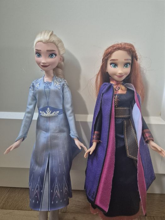 śpiewające Elsa i Anna Kraina Lodu