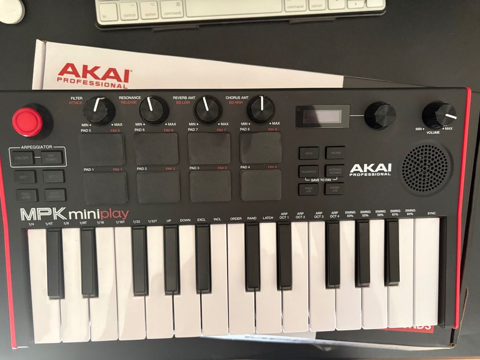 Akai MPK mini play 3