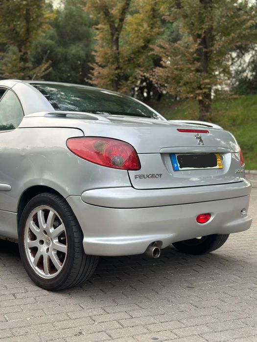 Peugeot 206 CC / Edição Quiksilver / Cabrio / 1.6 foto 5