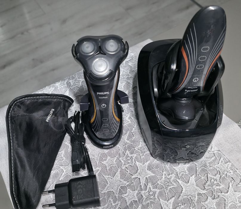 Golarka Philips RQ1160 zestaw komplet z myjką