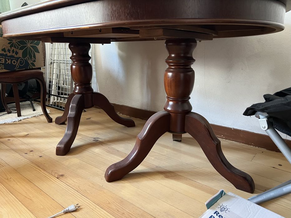 Mobília de Sala de Jantar Clássica em Madeira Maciça
