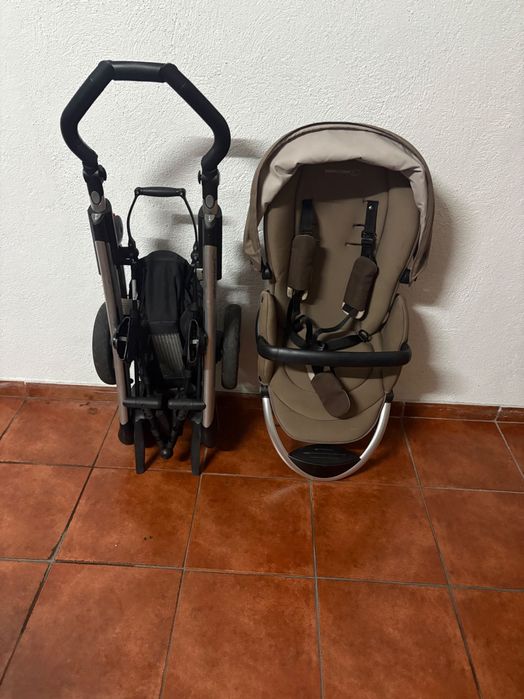 Carrinho Bebé Confort