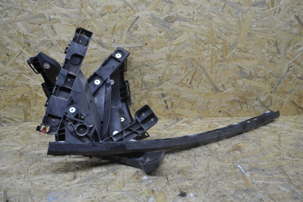 Ślizg ślizgi mocowania zderzaka tylnego Opel Zafira C  KOMPLET