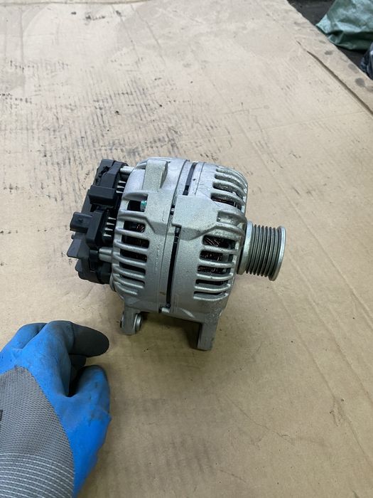 Генератор Рено Мастер трафик лагуна сценик меган еспейс мовано виваро