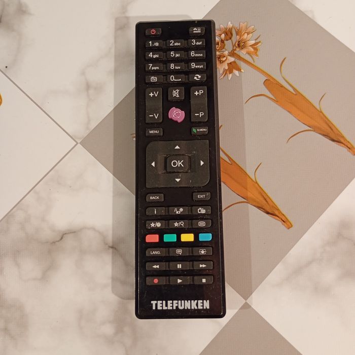 Pilot Smart  TV telefunken
