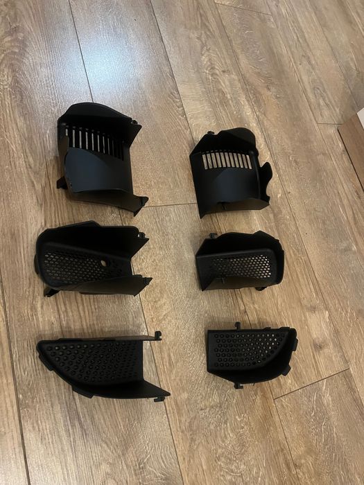 Кронштейн бамперу Porsche Macan, та інші запчастини