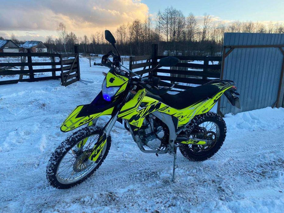 Продам мотоцикл лонкін 300