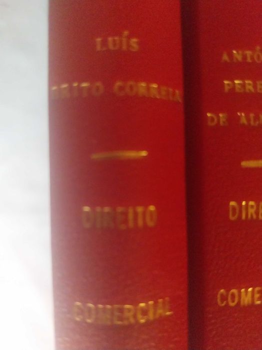 Lote de 4 Livros de Direito Comercial. Excelente preço