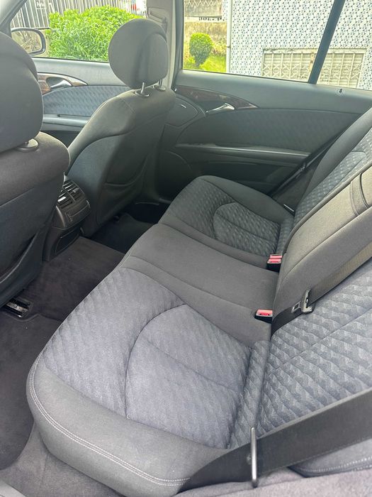 Vende-se carrinha Mercedes E220 Ano 2006