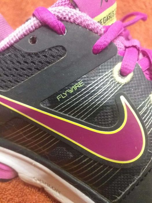 Nike Air Pegasus+ 28